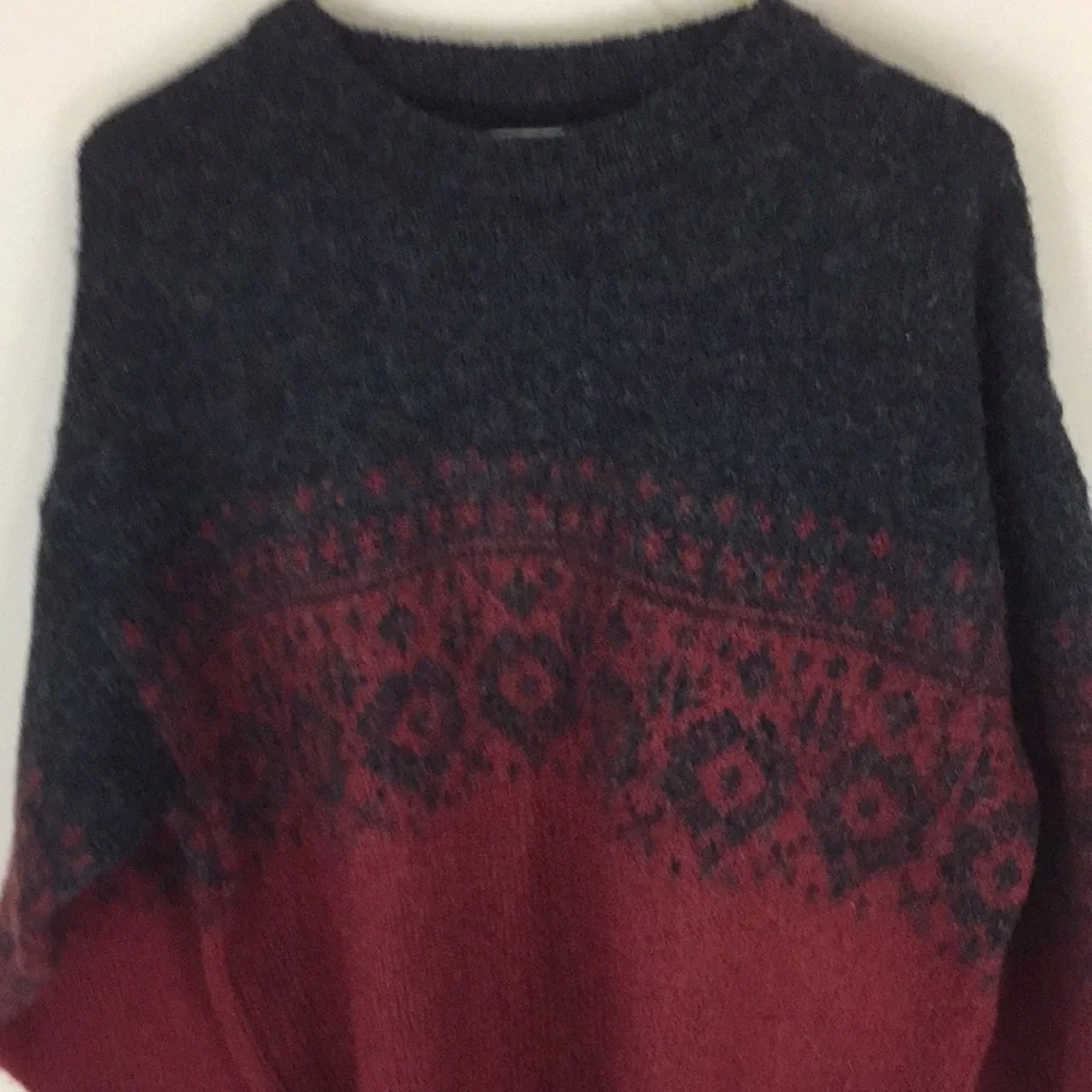 Vintage Navy and Burgundy Wool Blend Sweater Size Medium